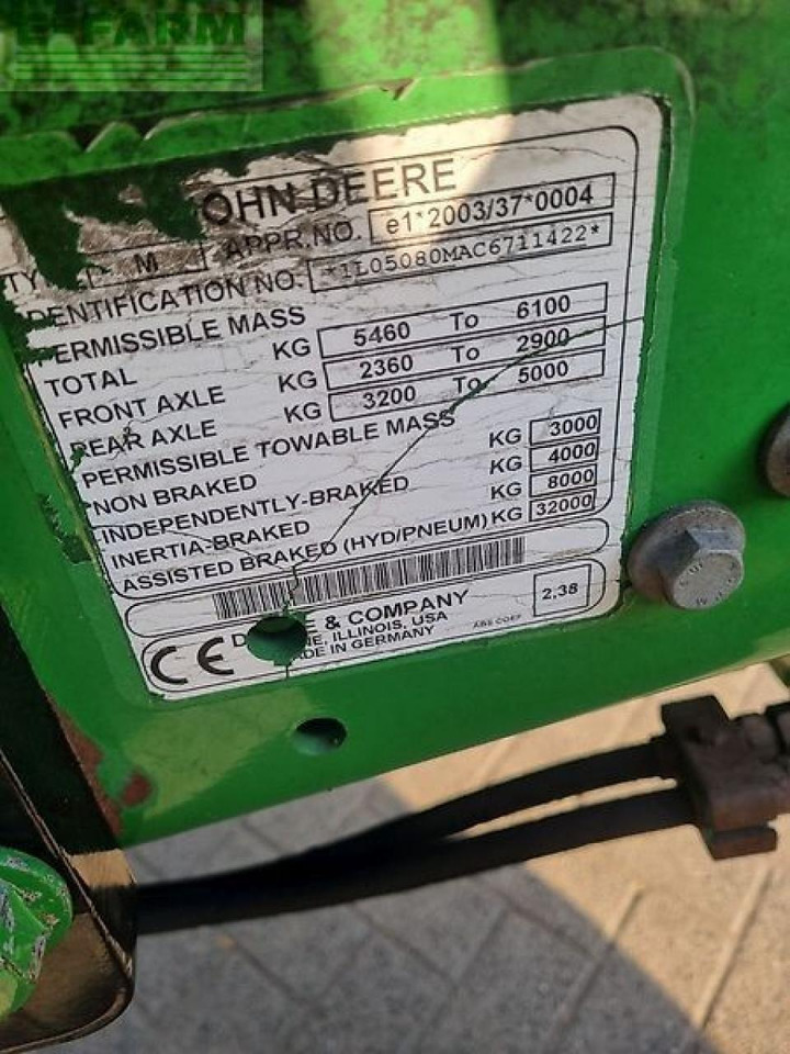 Farm tractor John Deere 5080m: picture 9