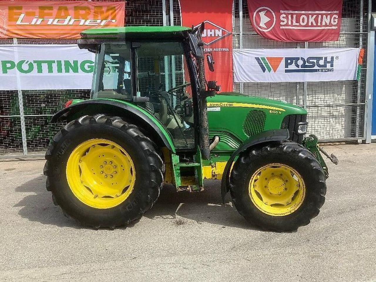 John Deere 5100 r - Farm tractor: picture 2 John Deere 5100 r - Farm tractor: picture 2
