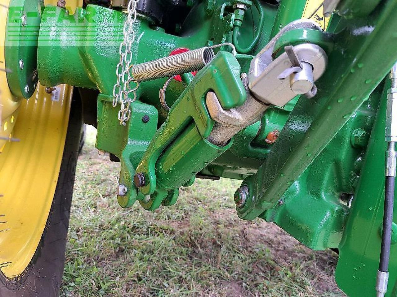 Farm tractor John Deere 5100m: picture 6