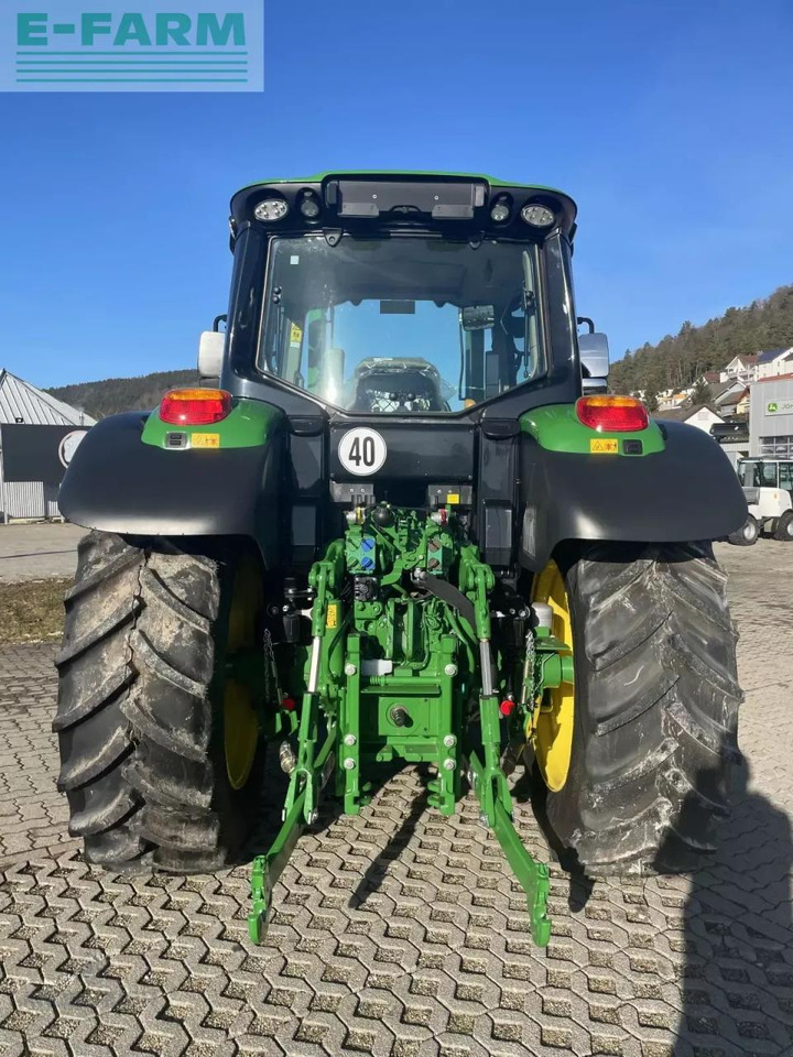 John Deere 6100m - Farm tractor: picture 5 John Deere 6100m - Farm tractor: picture 5
