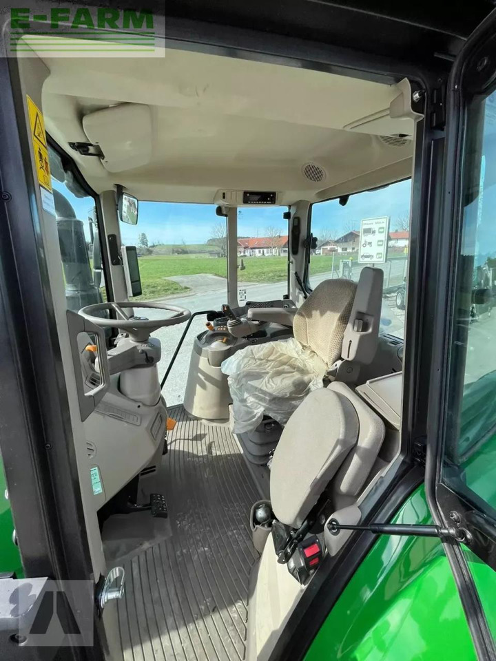 Farm tractor John Deere 6100m: picture 16 Farm tractor John Deere 6100m: picture 16