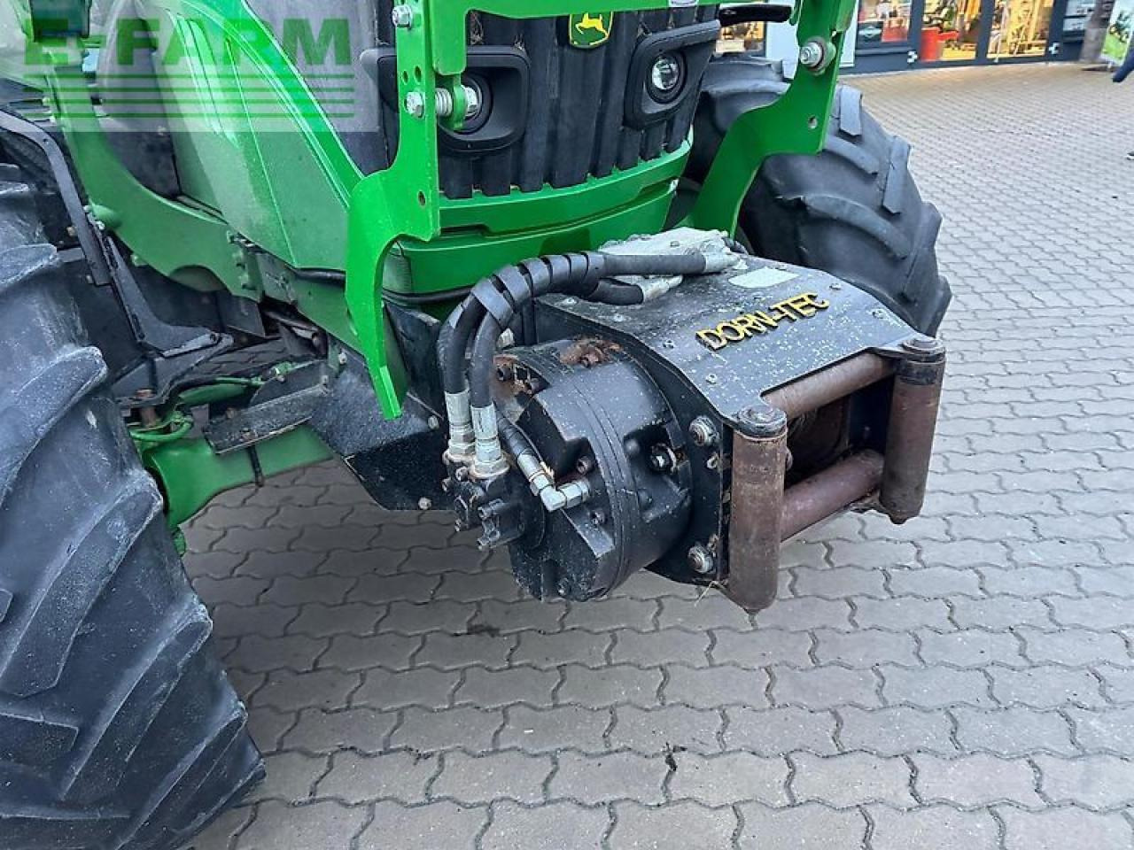 Farm tractor John Deere 6120r: picture 8