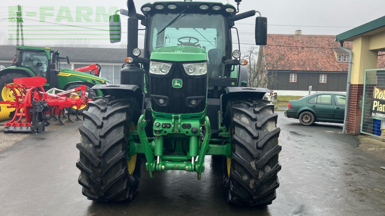 John Deere 6175R - Farm tractor: picture 3 John Deere 6175R - Farm tractor: picture 3