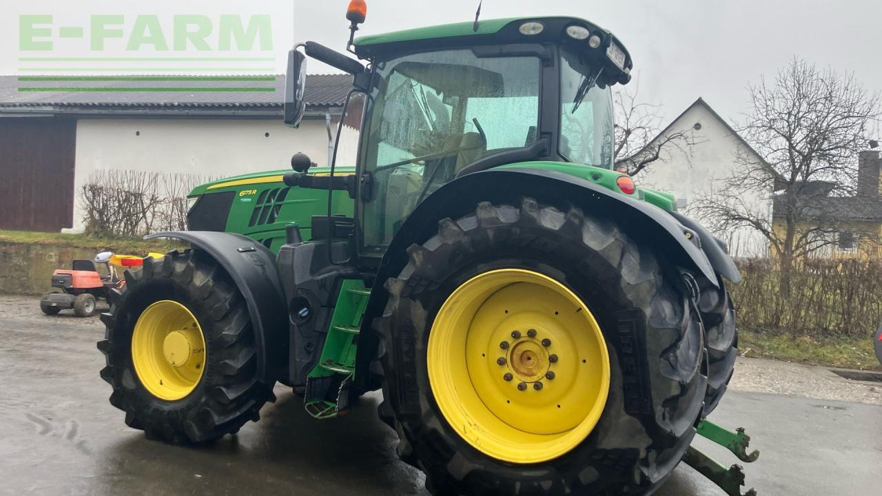John Deere 6175R - Farm tractor: picture 2 John Deere 6175R - Farm tractor: picture 2
