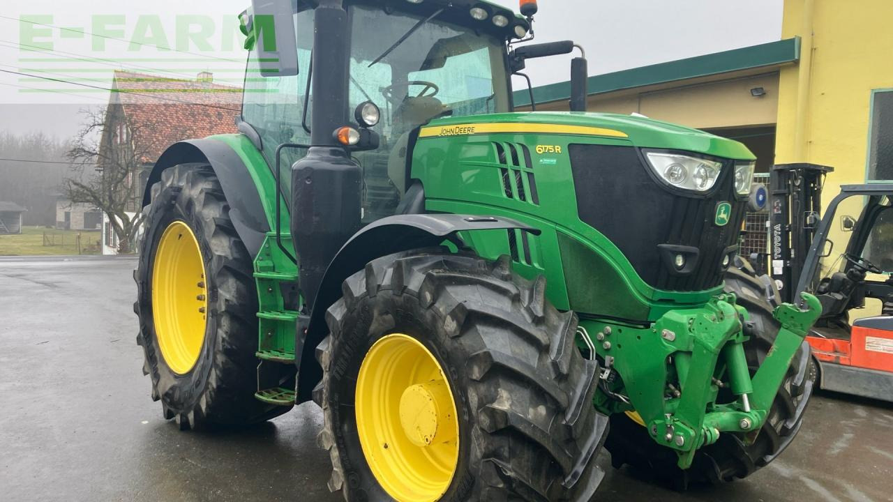 John Deere 6175R - Farm tractor: picture 4 John Deere 6175R - Farm tractor: picture 4