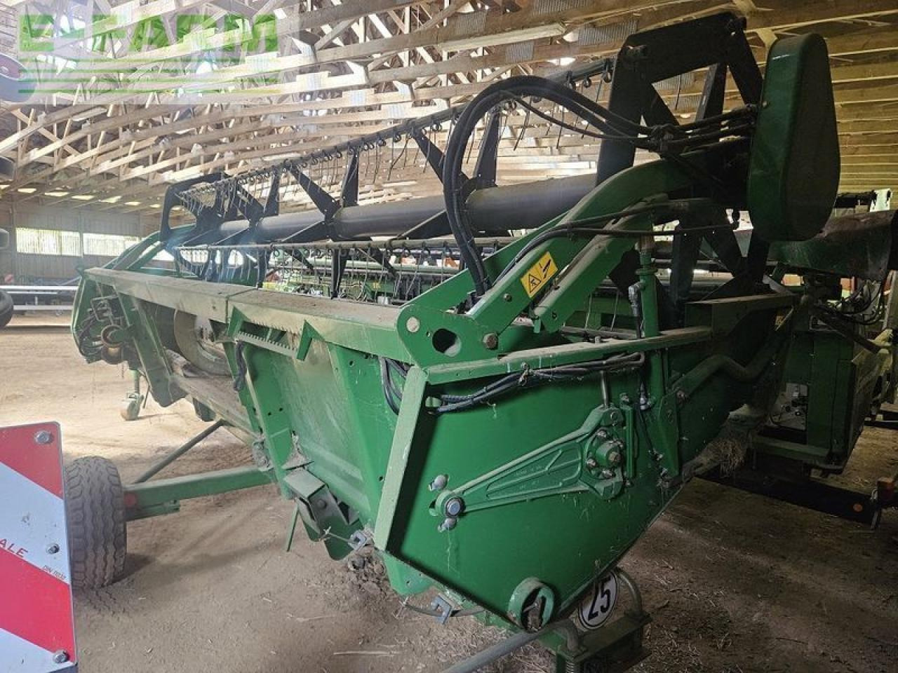 John Deere 618r + transportwagen - Grain header: picture 3 John Deere 618r + transportwagen - Grain header: picture 3