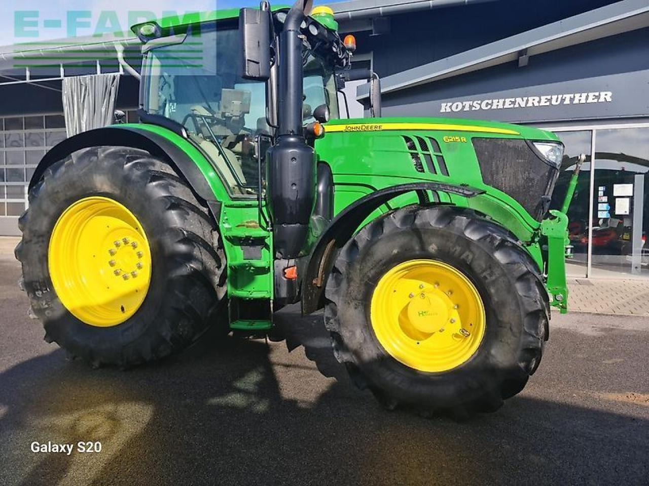 Farm tractor John Deere 6215r: picture 6