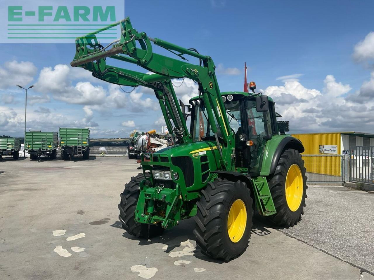 John Deere 6230 - Farm tractor: picture 1 John Deere 6230 - Farm tractor: picture 1