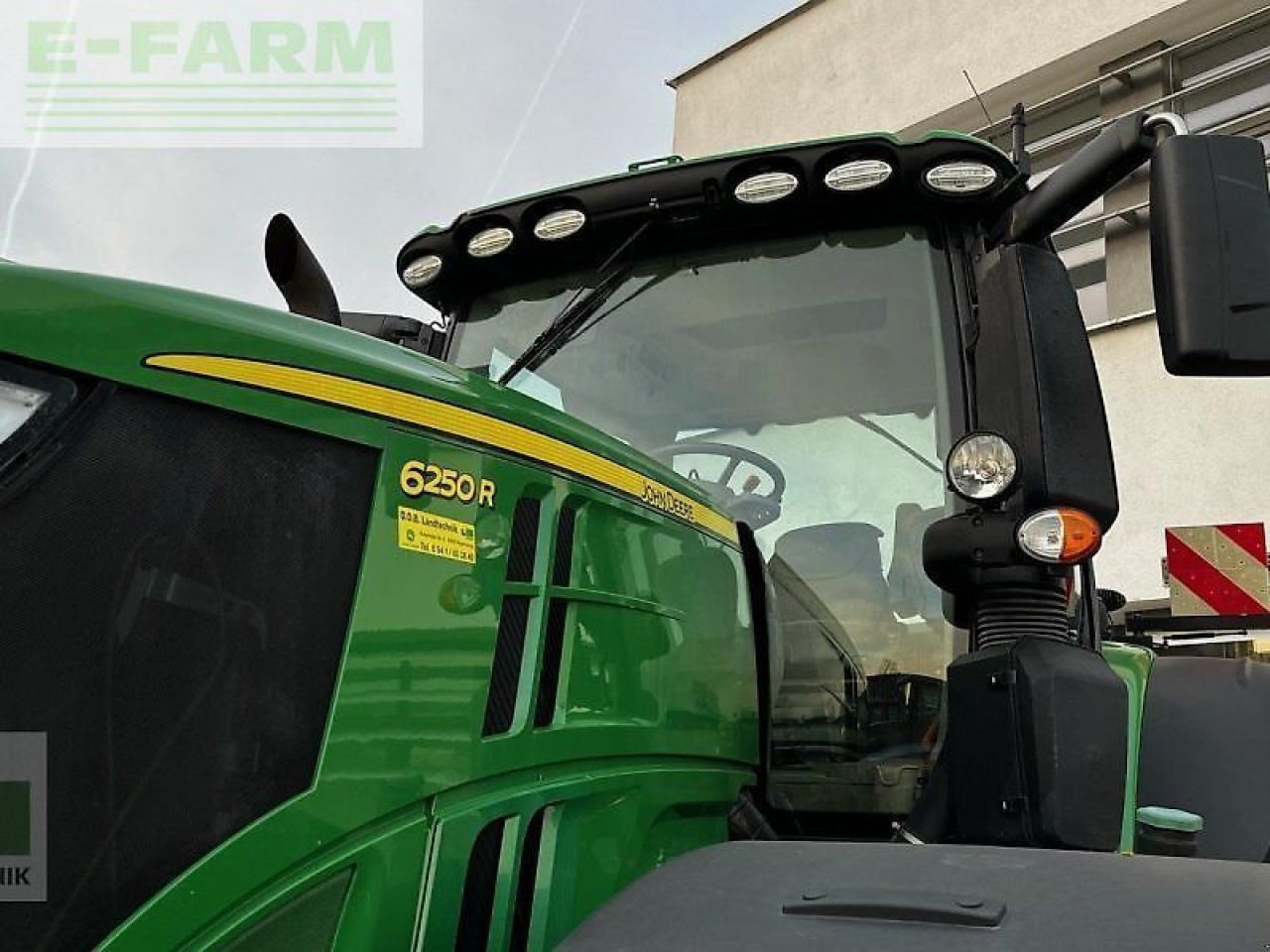 John Deere 6250r - Farm tractor: picture 2 John Deere 6250r - Farm tractor: picture 2