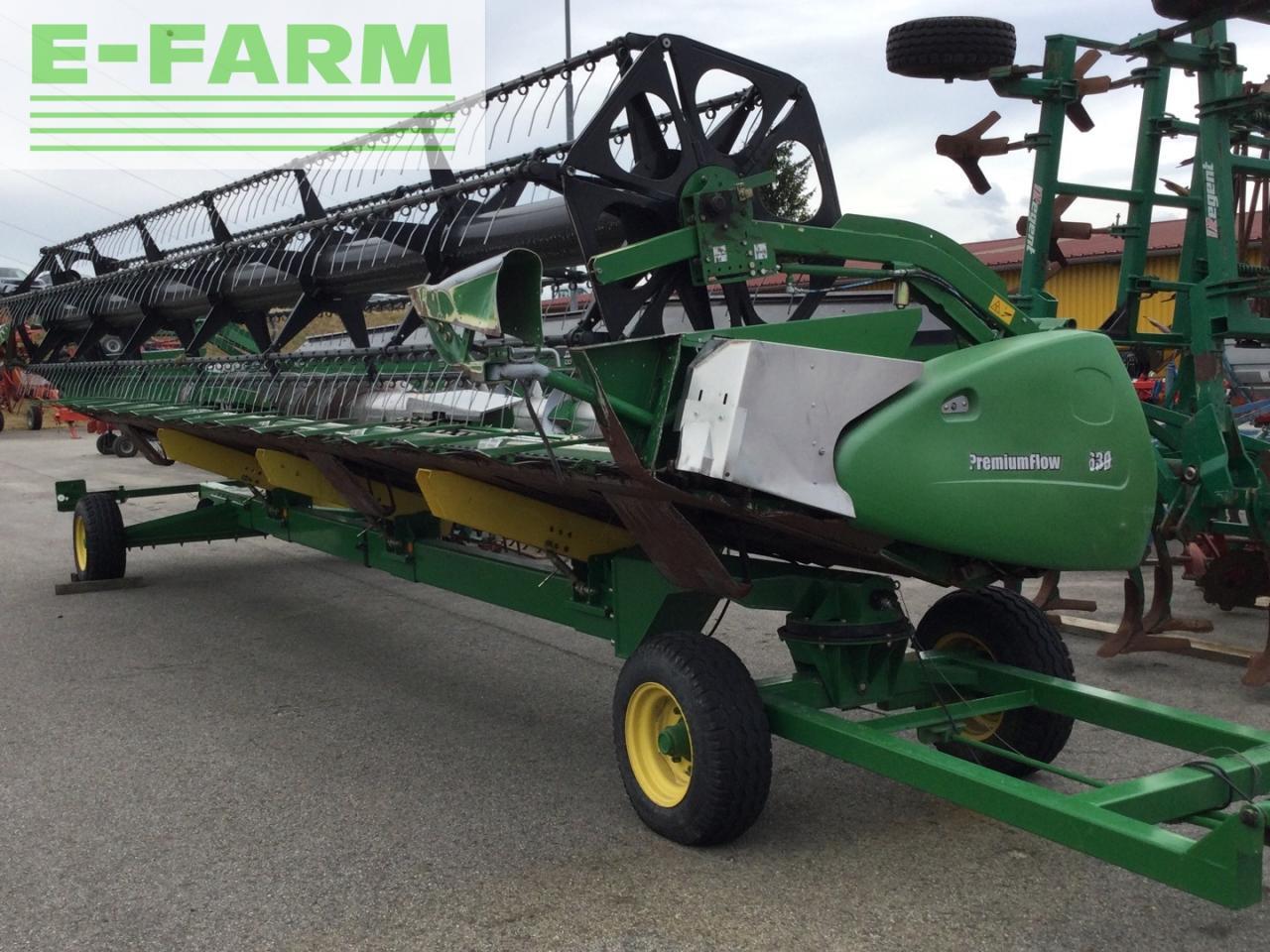 John Deere 630 Premium Flow - Grain header: picture 1 John Deere 630 Premium Flow - Grain header: picture 1