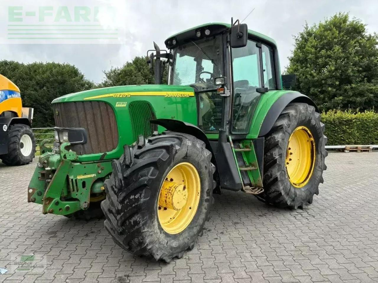 John Deere 6920 s - Farm tractor: picture 5 John Deere 6920 s - Farm tractor: picture 5