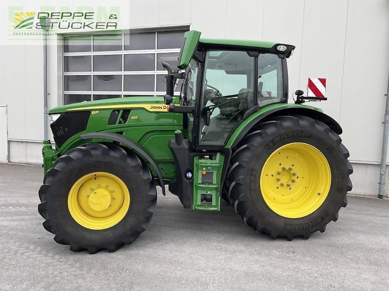 Farm tractor John Deere 6r 185: picture 13