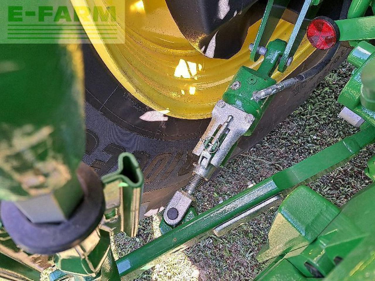 Farm tractor John Deere 6r195 / 6r195: picture 10