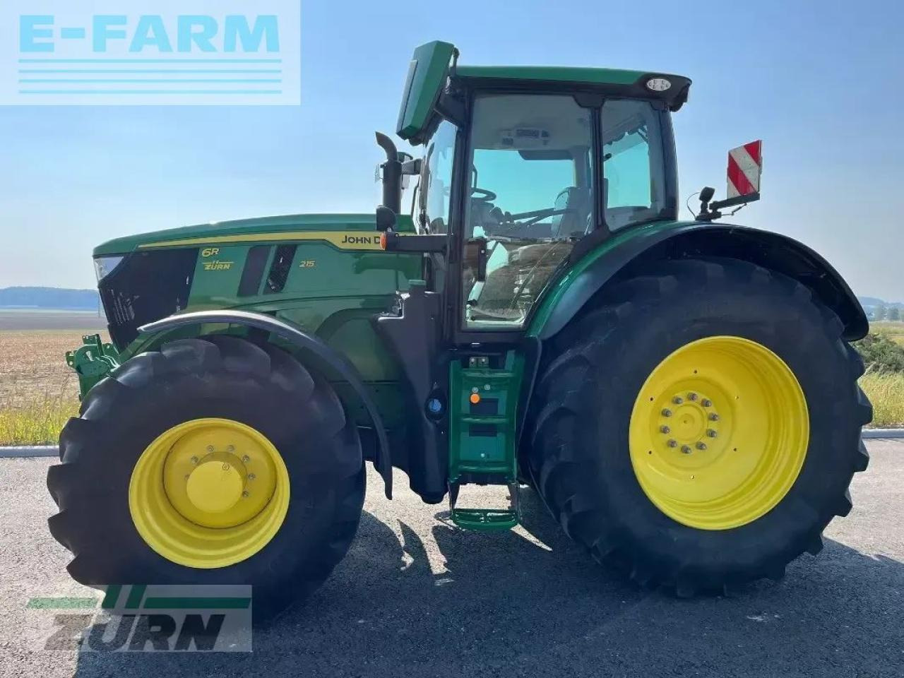 John Deere 6r215 / 6r 215 - Farm tractor: picture 2 John Deere 6r215 / 6r 215 - Farm tractor: picture 2