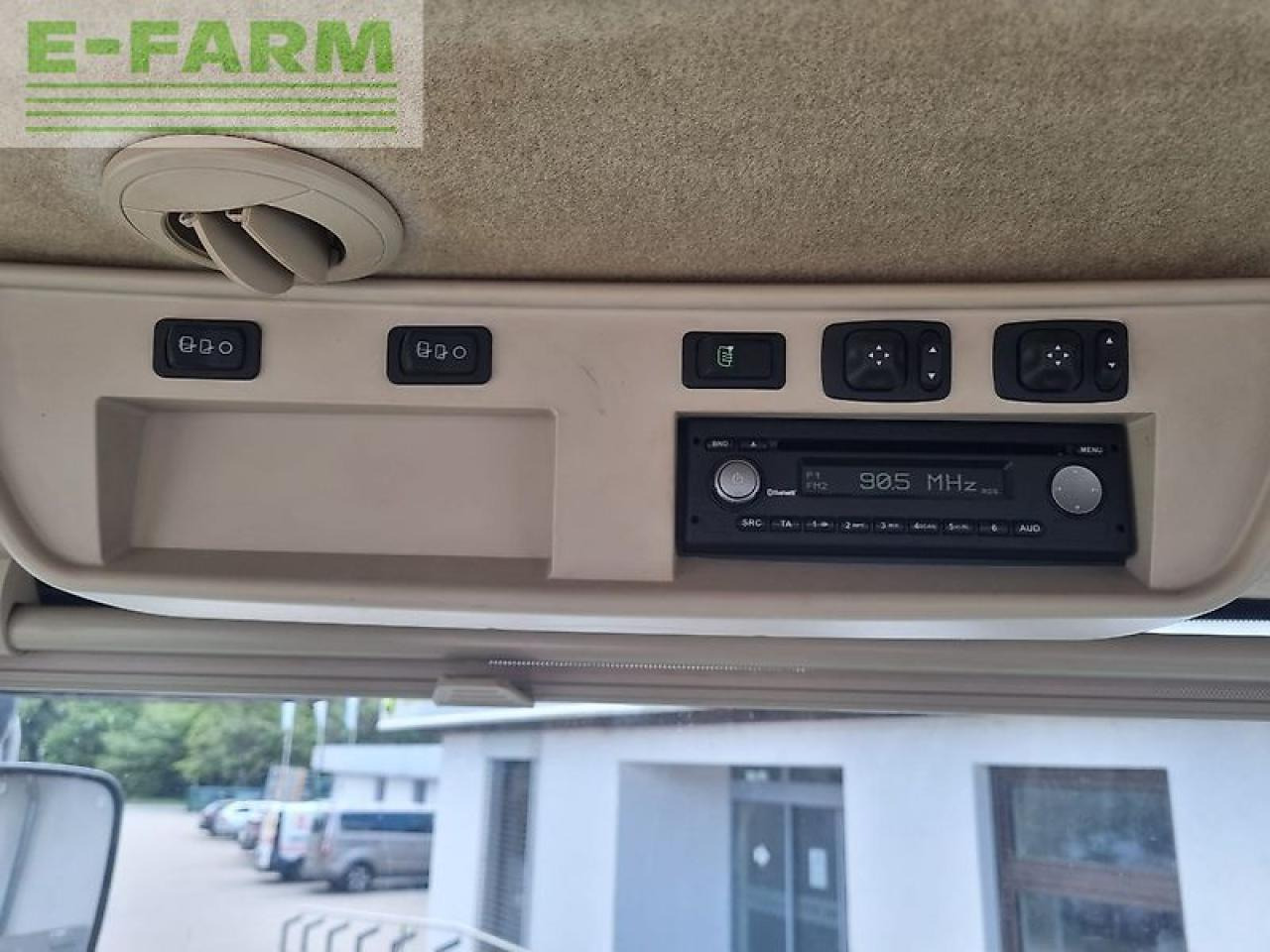 Farm tractor John Deere 7310r my17 ap 40: picture 16