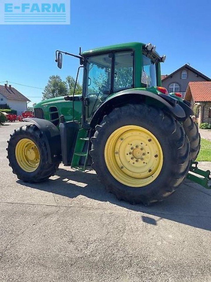 John Deere 7430 - Farm tractor: picture 4 John Deere 7430 - Farm tractor: picture 4