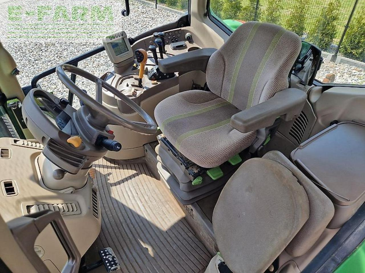 John Deere 7430 premium - Farm tractor: picture 5 John Deere 7430 premium - Farm tractor: picture 5