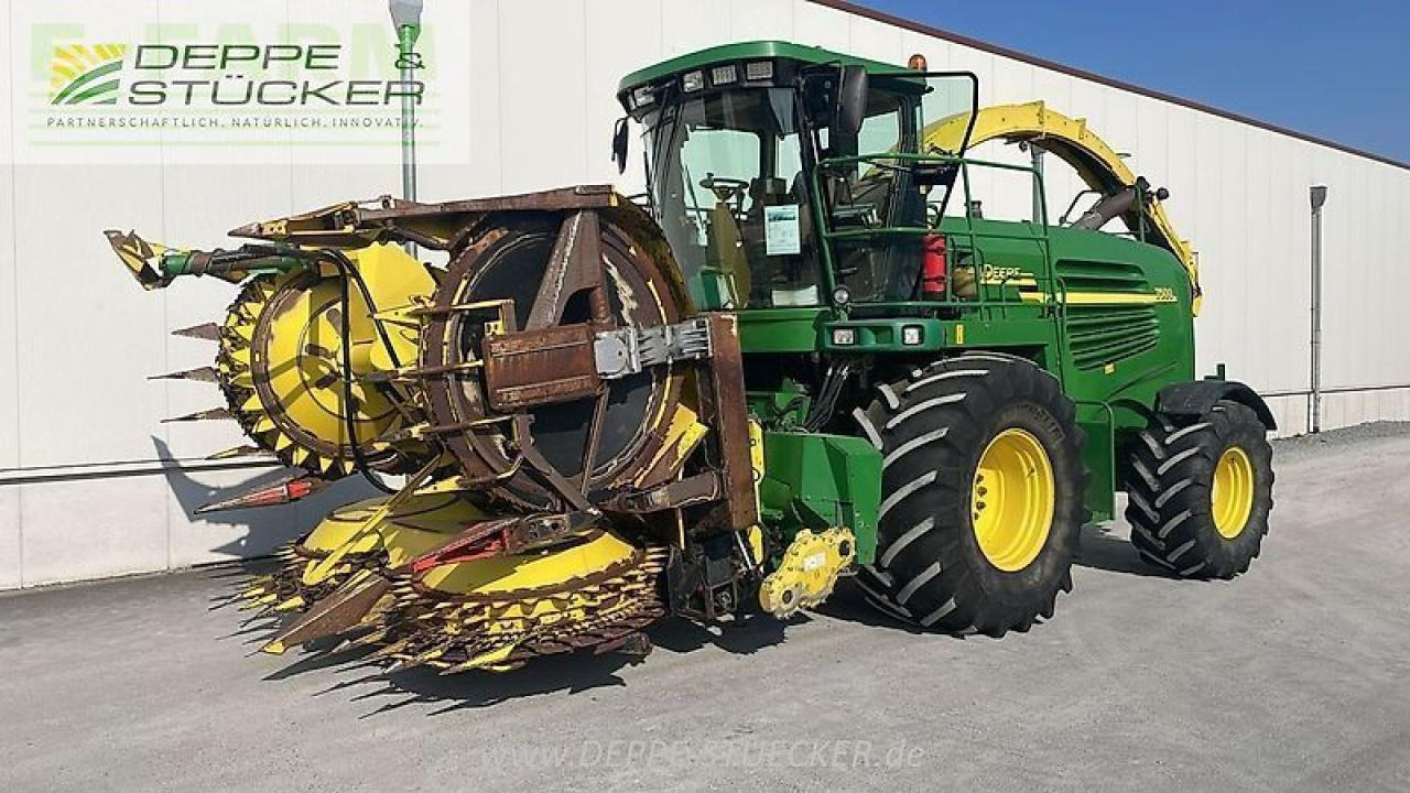 John Deere 7500 - Forage harvester: picture 1 John Deere 7500 - Forage harvester: picture 1