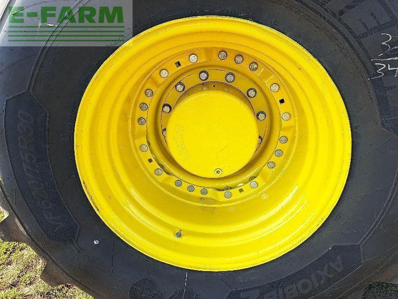Farm tractor John Deere 7r 310 e23: picture 13