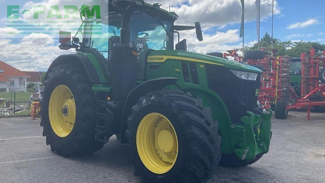 John Deere 7r 330 - Farm tractor: picture 2 John Deere 7r 330 - Farm tractor: picture 2