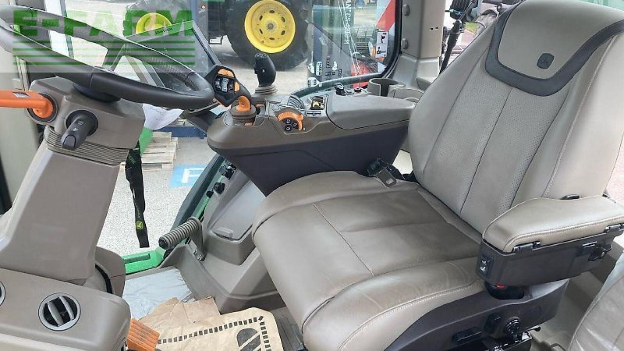 John Deere 7r 330 - Farm tractor: picture 5 John Deere 7r 330 - Farm tractor: picture 5