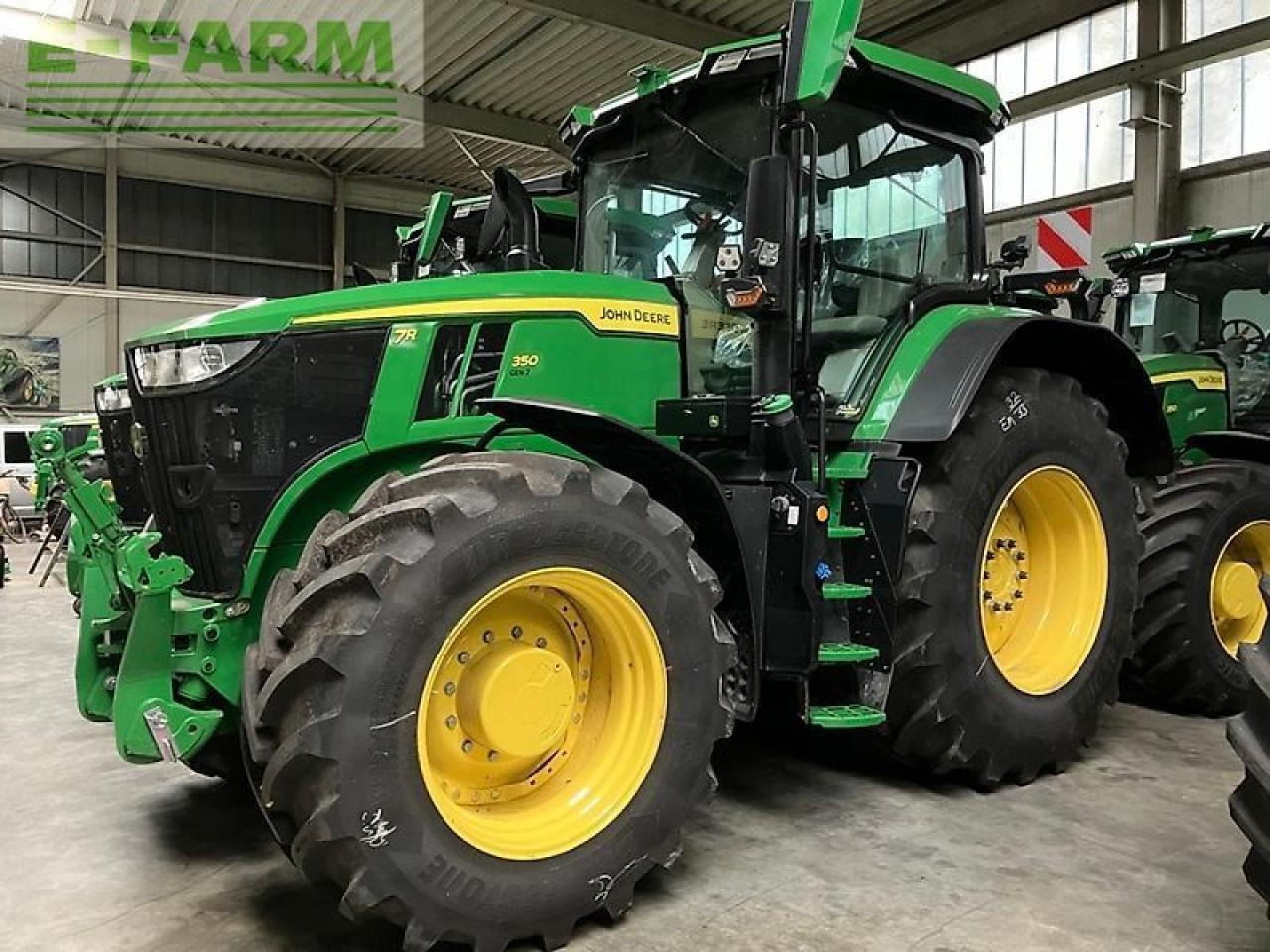 John Deere 7r 350 - Farm tractor: picture 3 John Deere 7r 350 - Farm tractor: picture 3