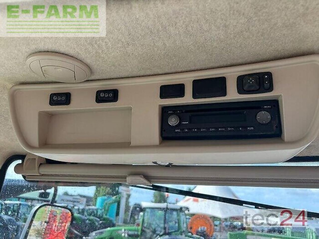 John Deere 8370 rt - Farm tractor: picture 2 John Deere 8370 rt - Farm tractor: picture 2