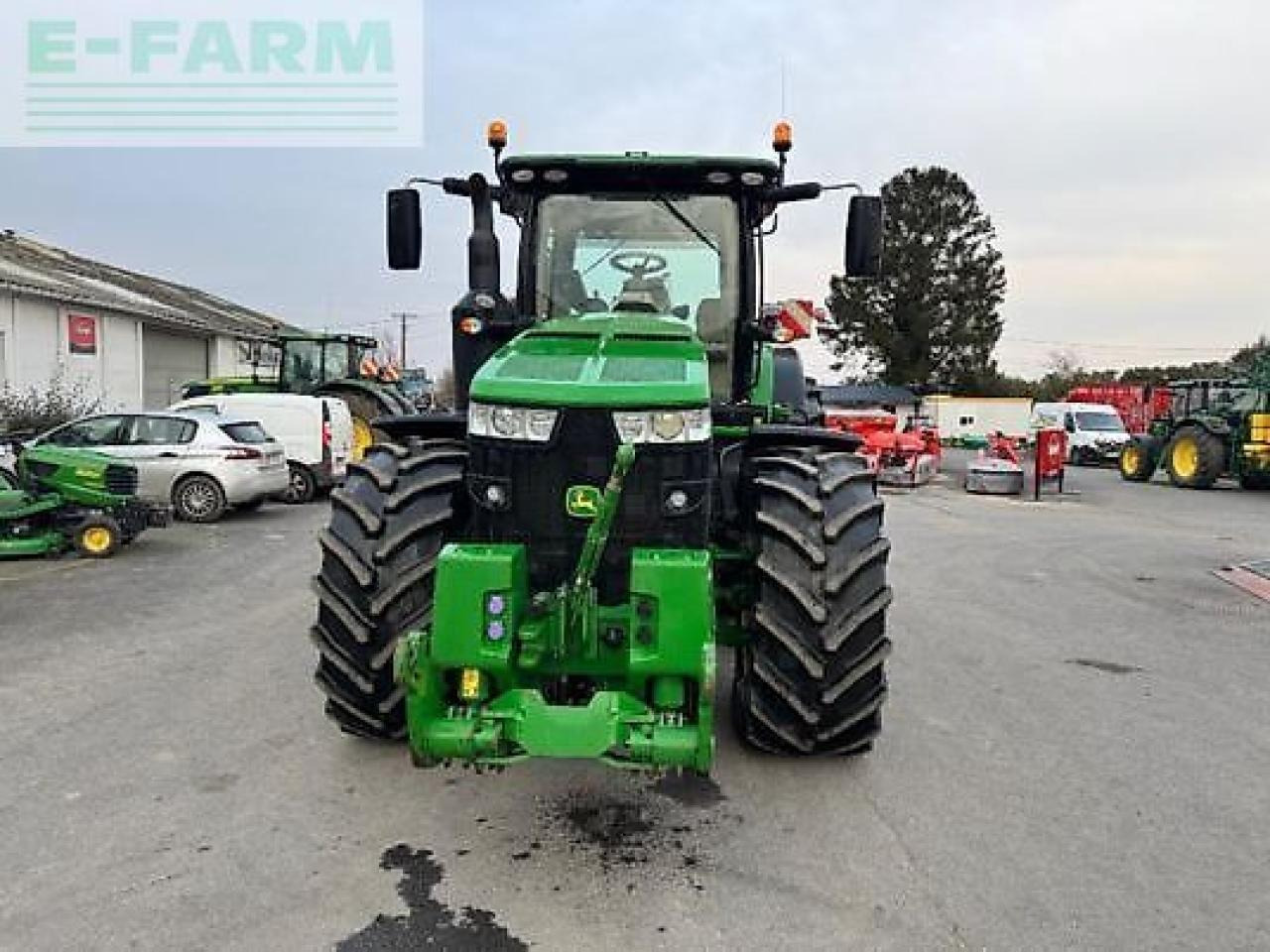 John Deere 8370r - Farm tractor: picture 5 John Deere 8370r - Farm tractor: picture 5
