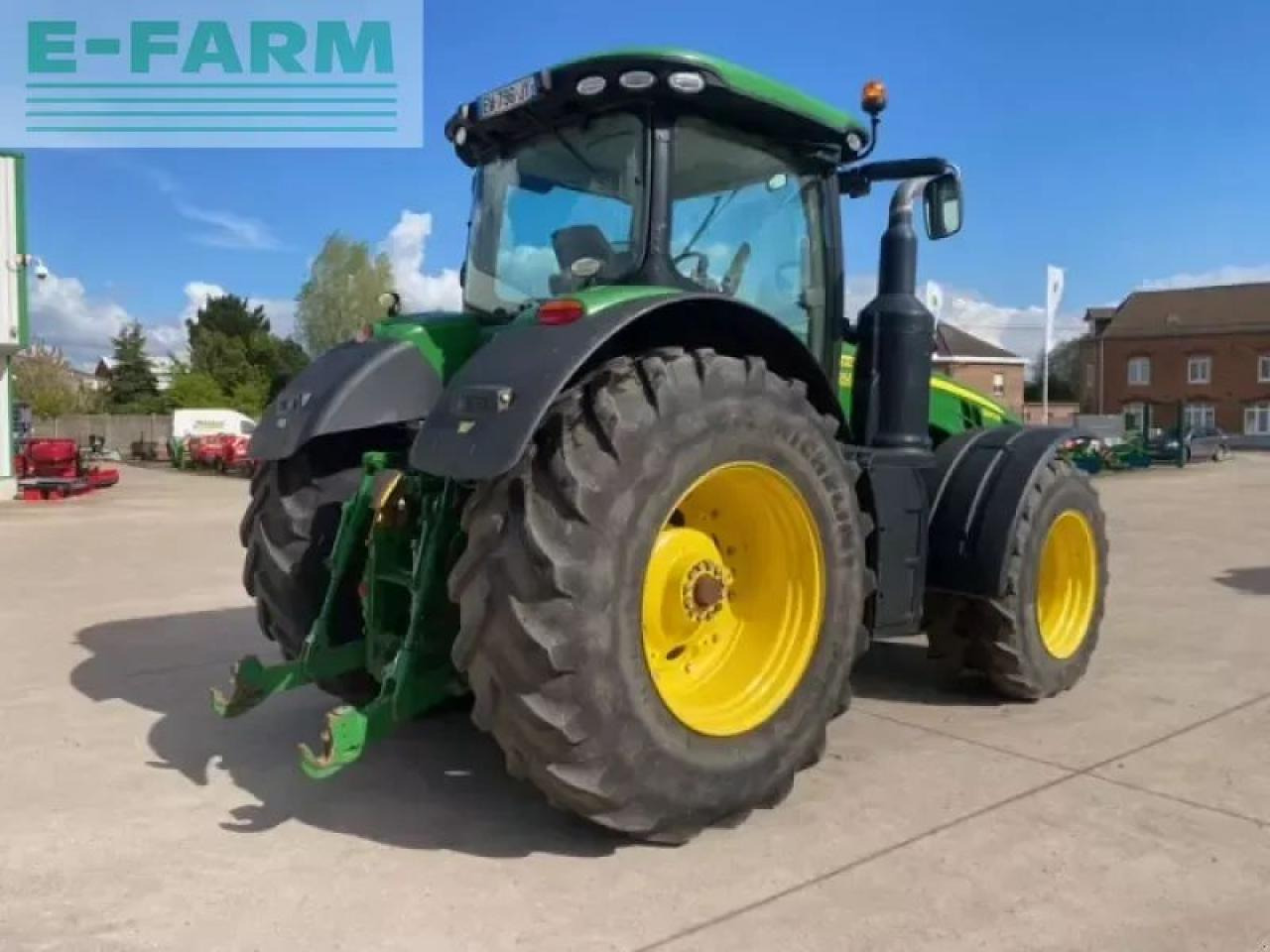 John Deere 8370r - Farm tractor: picture 4 John Deere 8370r - Farm tractor: picture 4