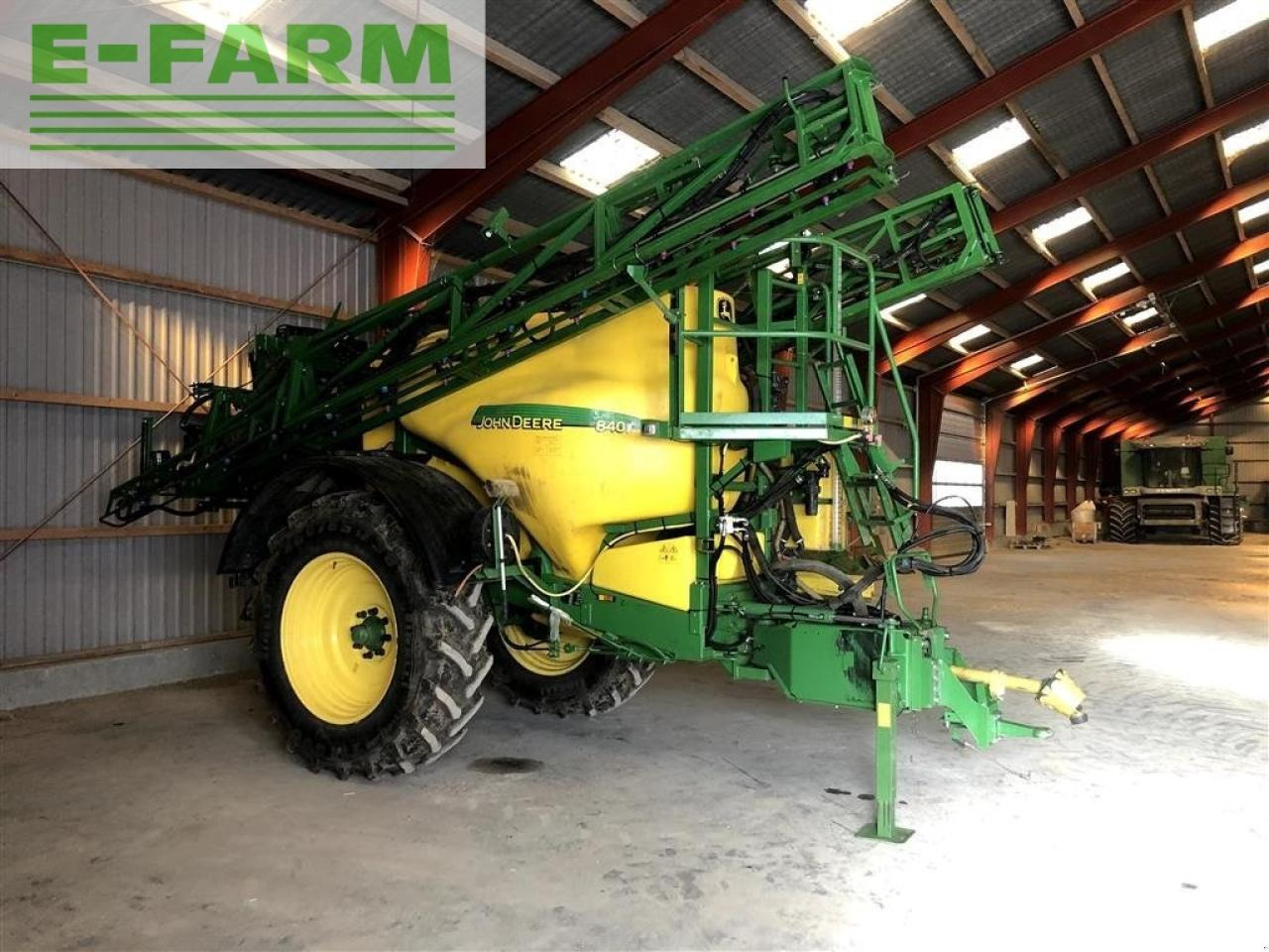 John Deere 840 i 24 meter - Trailed sprayer: picture 1 John Deere 840 i 24 meter - Trailed sprayer: picture 1