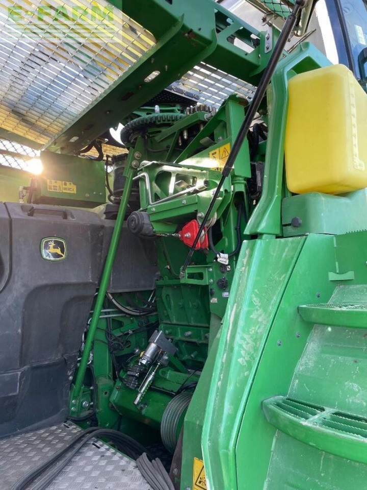 Forage harvester John Deere 8500: picture 16