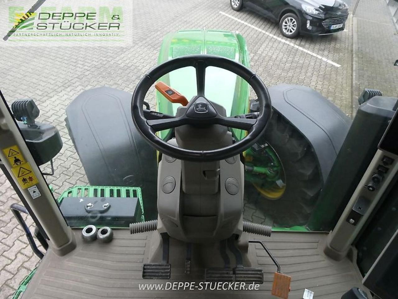 Farm tractor John Deere 8r370 autotrac: picture 12