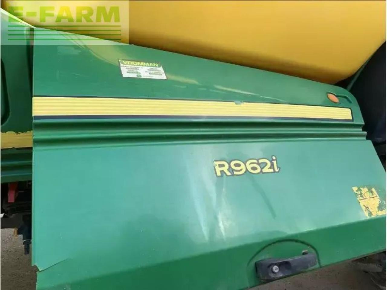 John Deere - Trailed sprayer: picture 3 John Deere - Trailed sprayer: picture 3