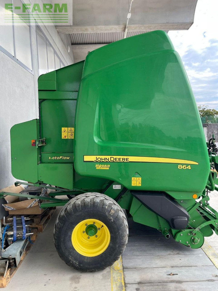 John Deere - Square baler: picture 2 John Deere - Square baler: picture 2