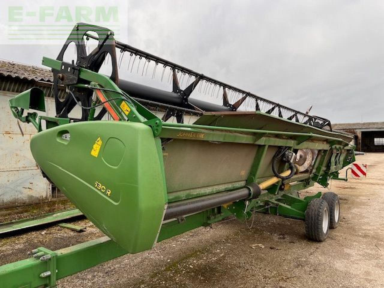 Combine harvester John Deere T670: picture 11