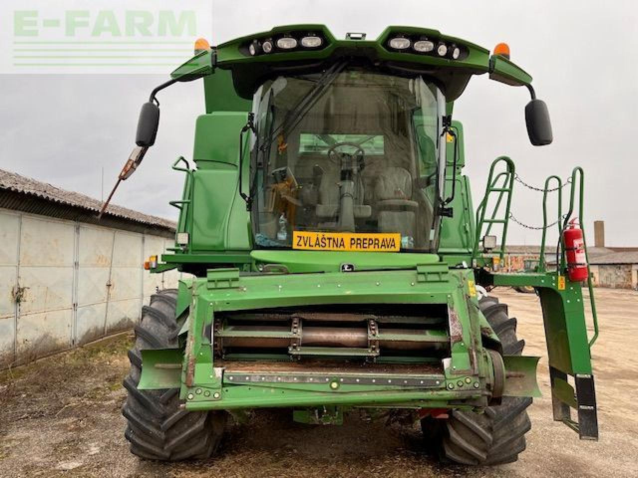 Combine harvester John Deere T670: picture 6