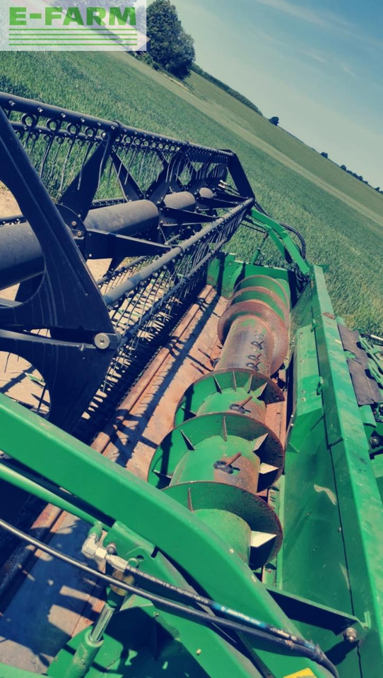 Combine harvester John Deere W540: picture 20
