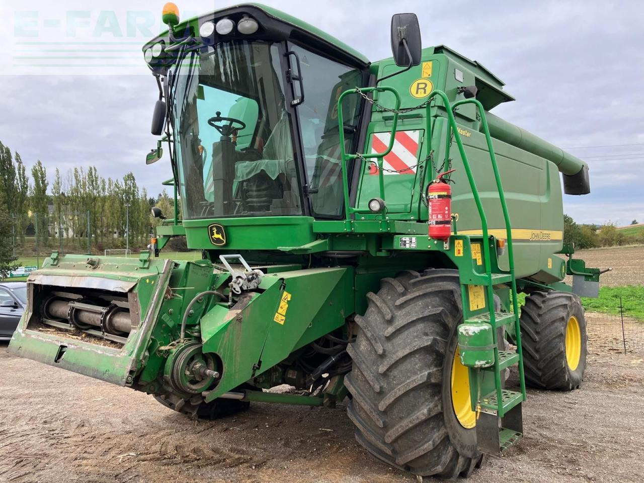 John Deere W660 HM - Combine harvester: picture 1 John Deere W660 HM - Combine harvester: picture 1