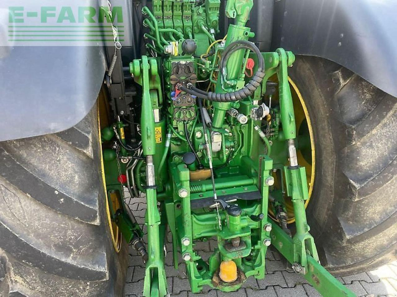 John Deere gebr. 6215r john deere traktor - Farm tractor: picture 5 John Deere gebr. 6215r john deere traktor - Farm tractor: picture 5