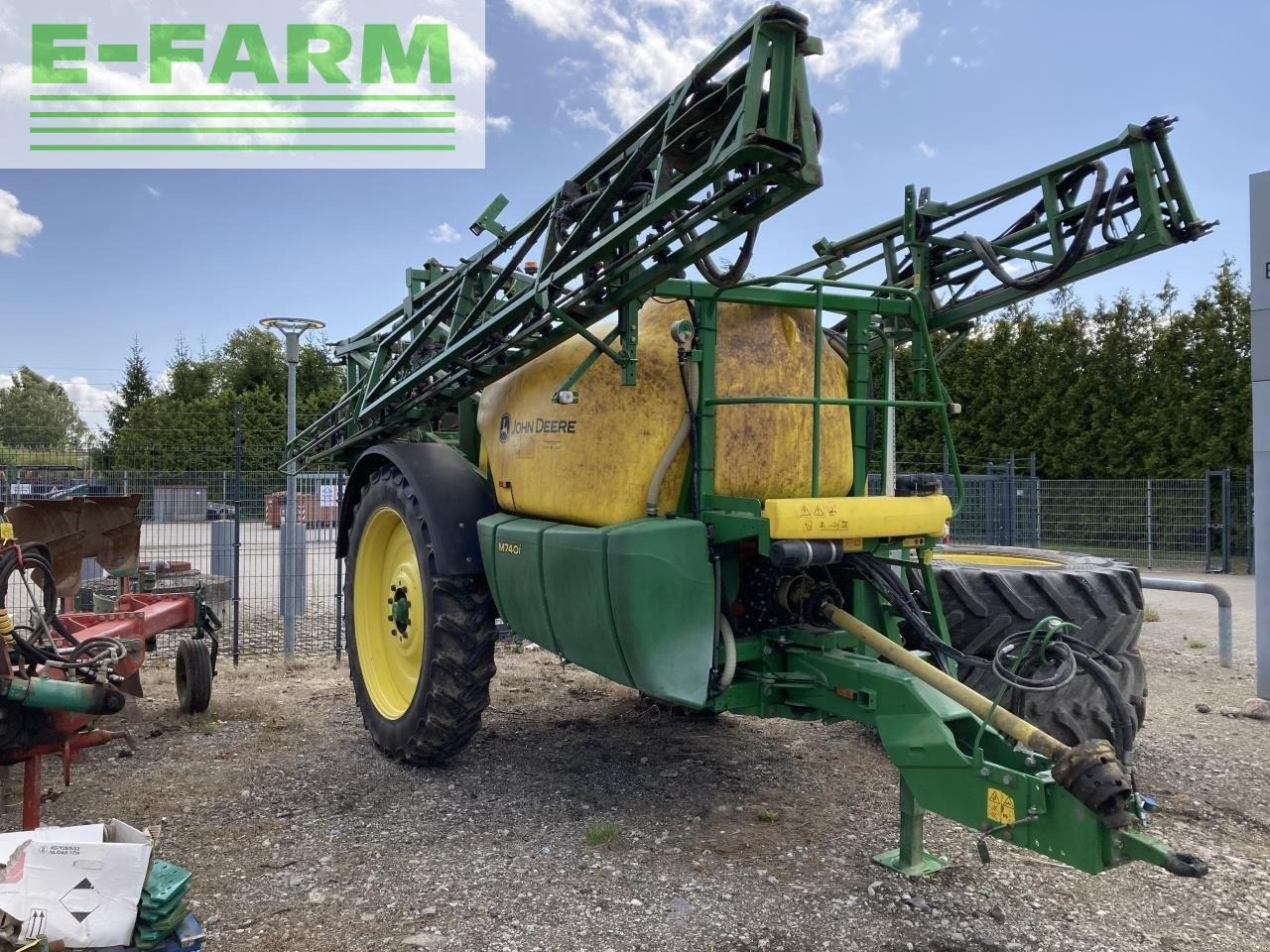 John Deere m740i - Trailed sprayer: picture 1 John Deere m740i - Trailed sprayer: picture 1