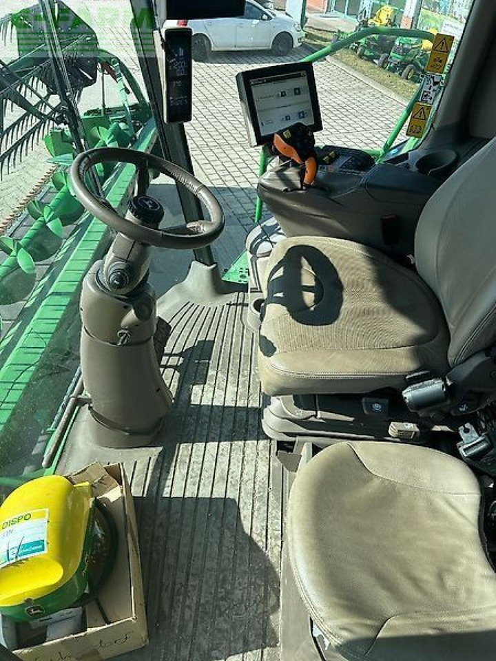 Combine harvester John Deere s790: picture 7
