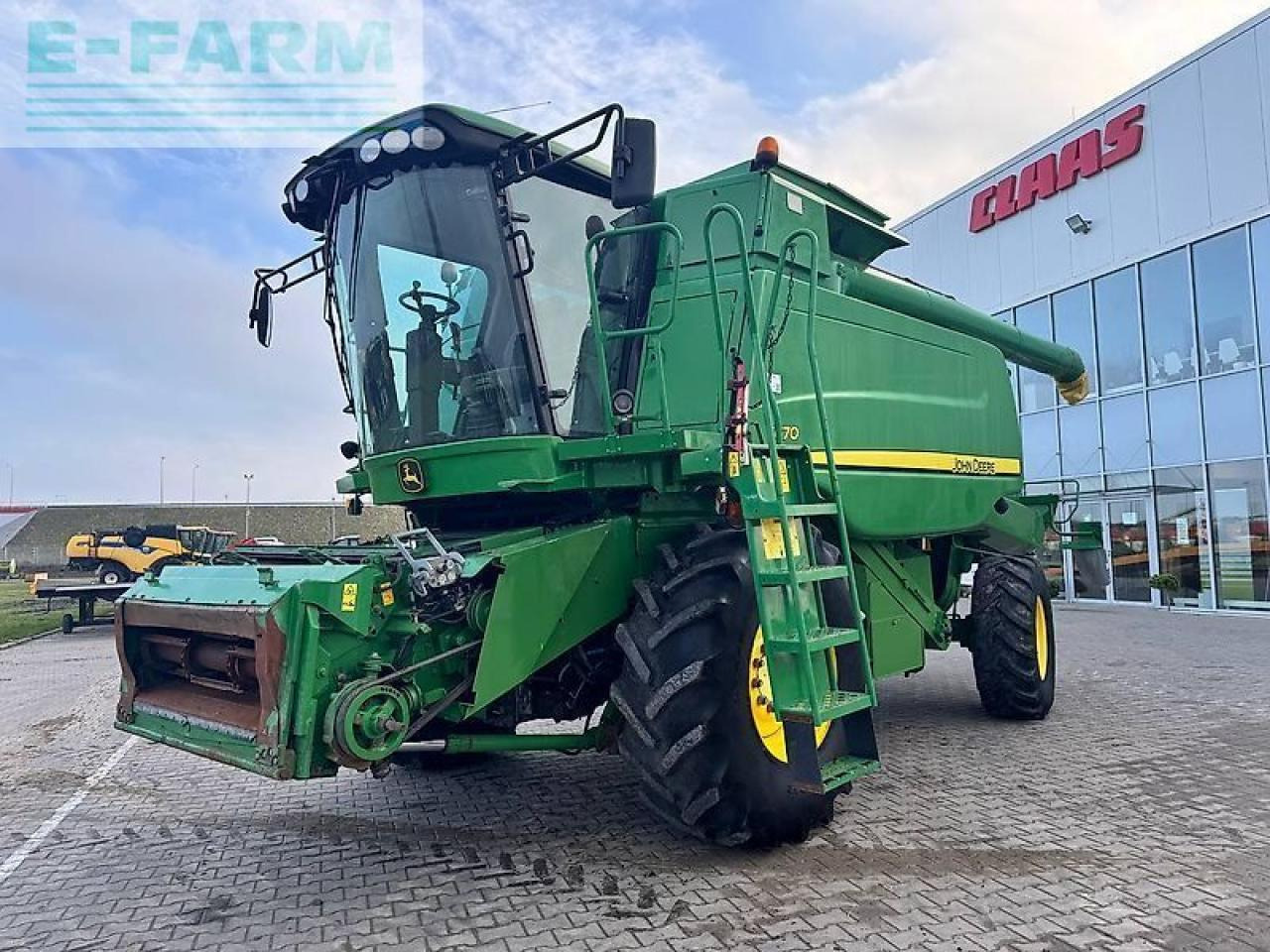John Deere t670 - Combine harvester: picture 3 John Deere t670 - Combine harvester: picture 3