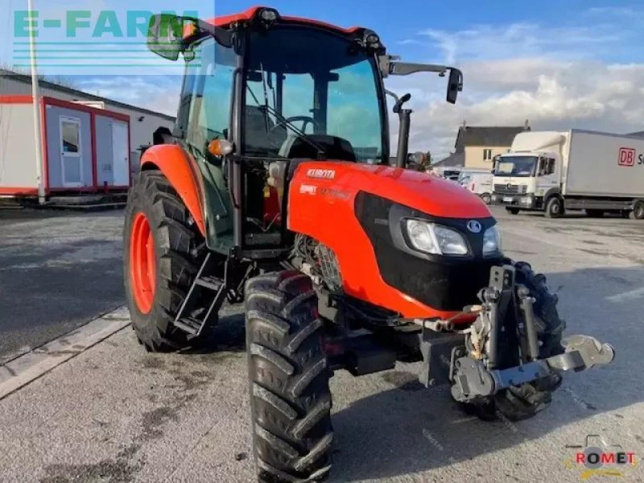 Kubota m7060 - Farm tractor: picture 1 Kubota m7060 - Farm tractor: picture 1