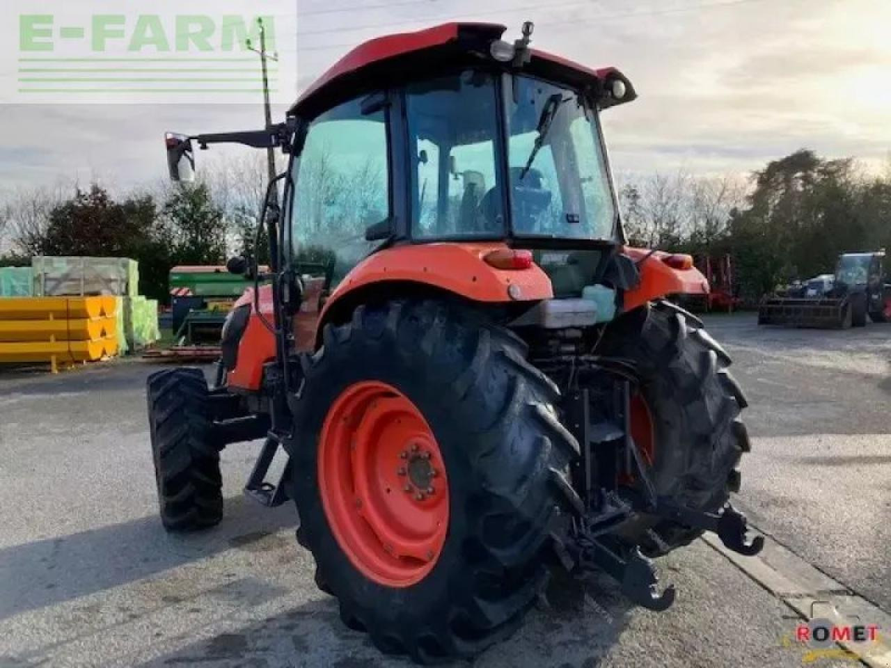 Kubota m7060 - Farm tractor: picture 3 Kubota m7060 - Farm tractor: picture 3