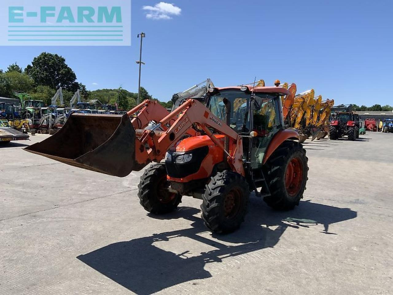 Kubota m7060 tractor (st23817) - Farm tractor: picture 5 Kubota m7060 tractor (st23817) - Farm tractor: picture 5