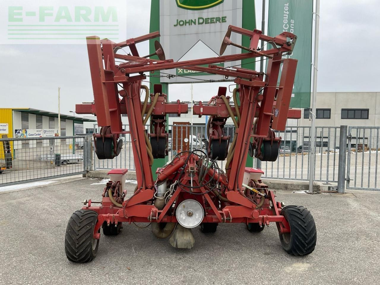 Kverneland Optima NT - Precision sowing machine: picture 3 Kverneland Optima NT - Precision sowing machine: picture 3