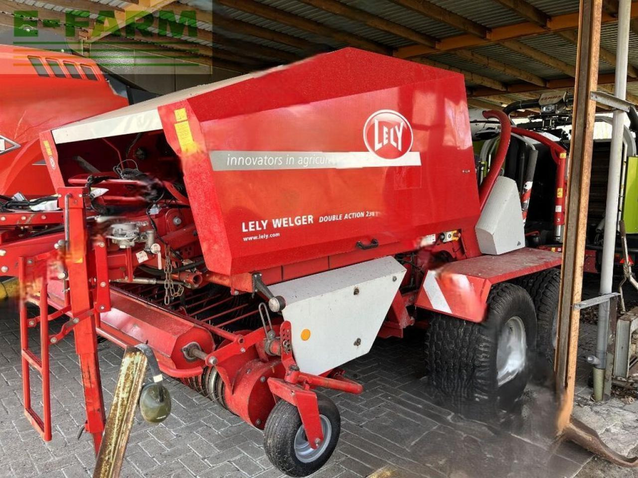 Lely welger double action da rp 235 profi - Square baler: picture 1 Lely welger double action da rp 235 profi - Square baler: picture 1