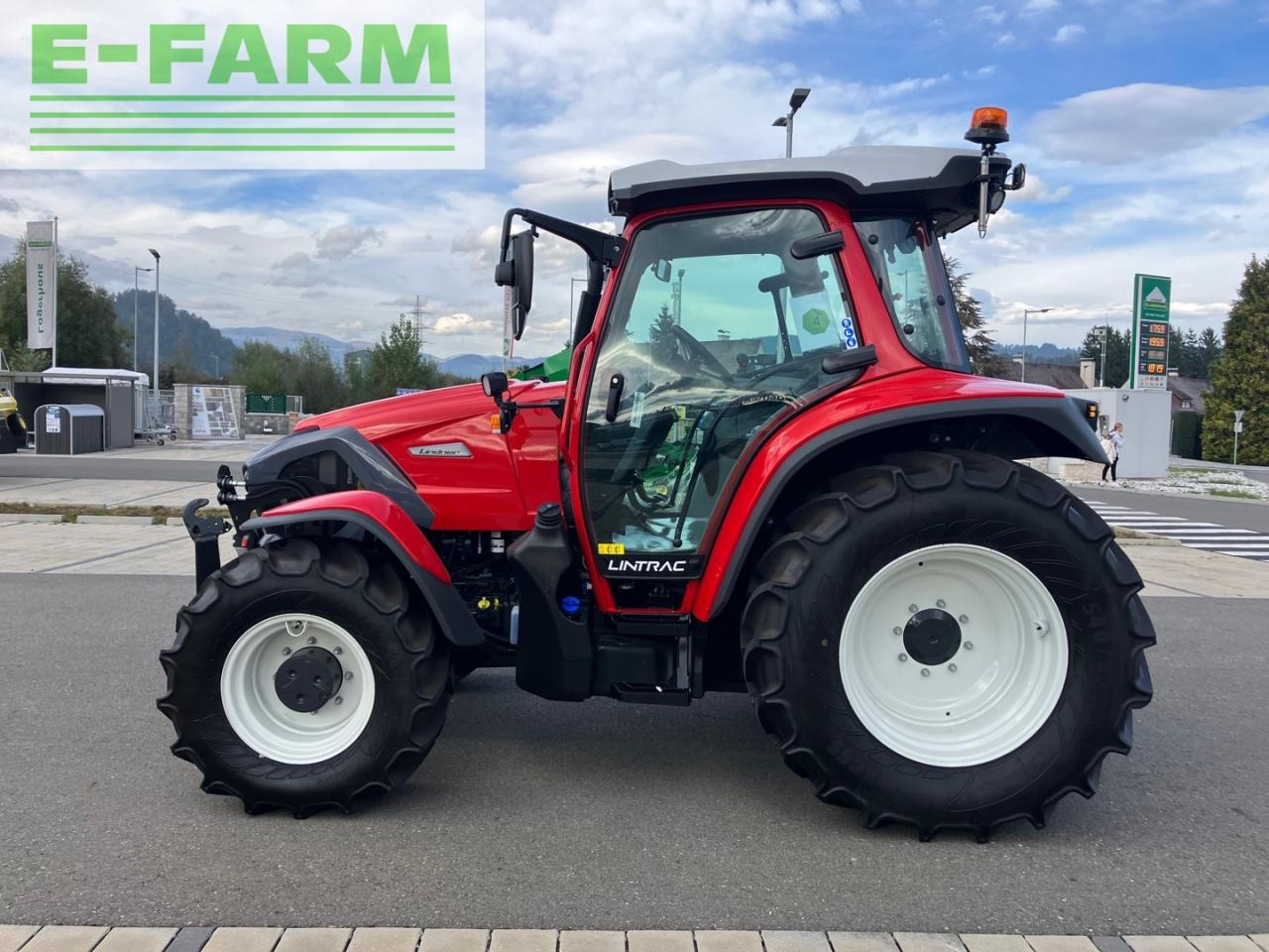 Lindner Lintrac 100 - Farm tractor: picture 2 Lindner Lintrac 100 - Farm tractor: picture 2
