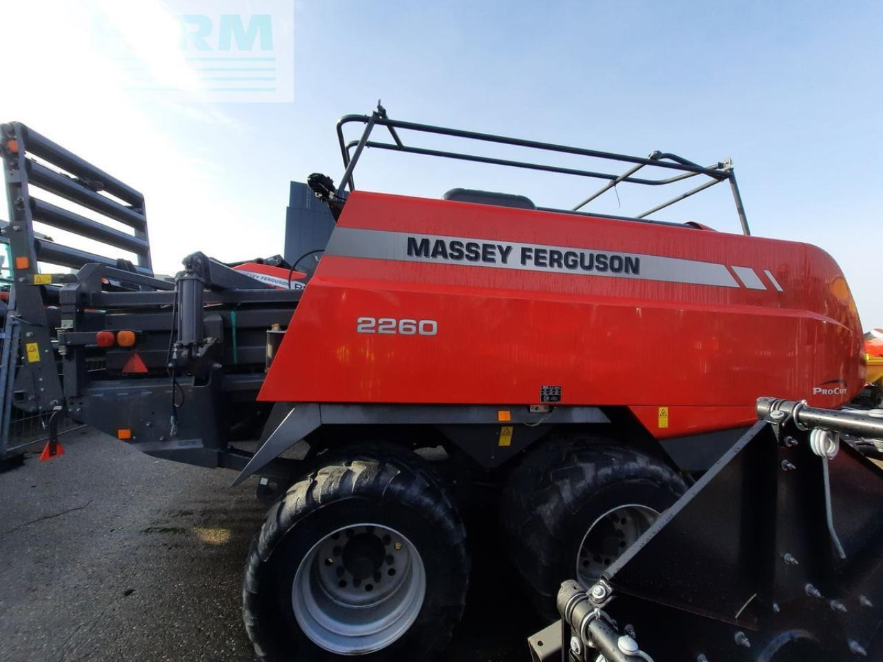 Massey Ferguson 2260 tc - Square baler: picture 3 Massey Ferguson 2260 tc - Square baler: picture 3