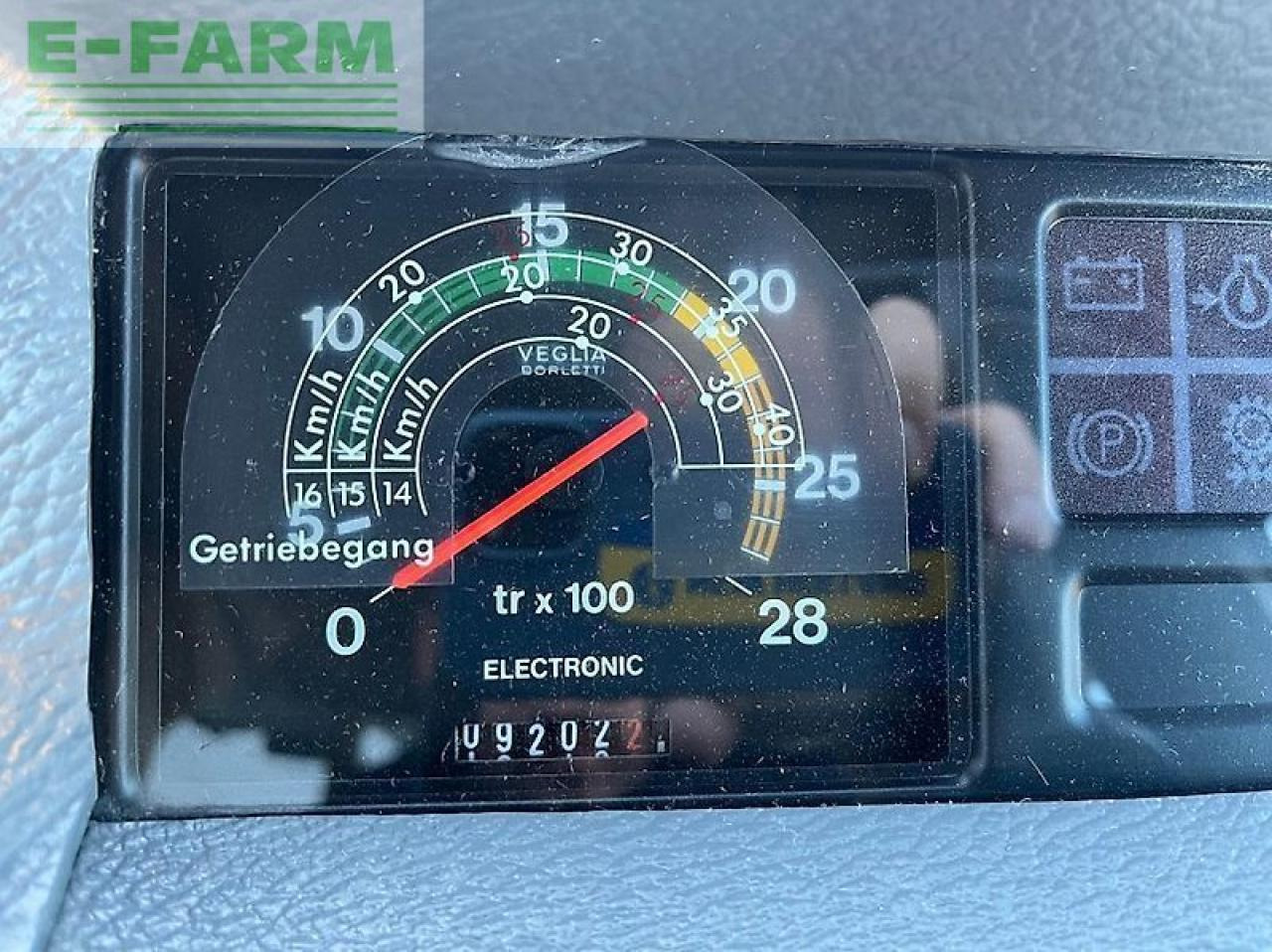 Farm tractor Massey Ferguson 3085 e: picture 7